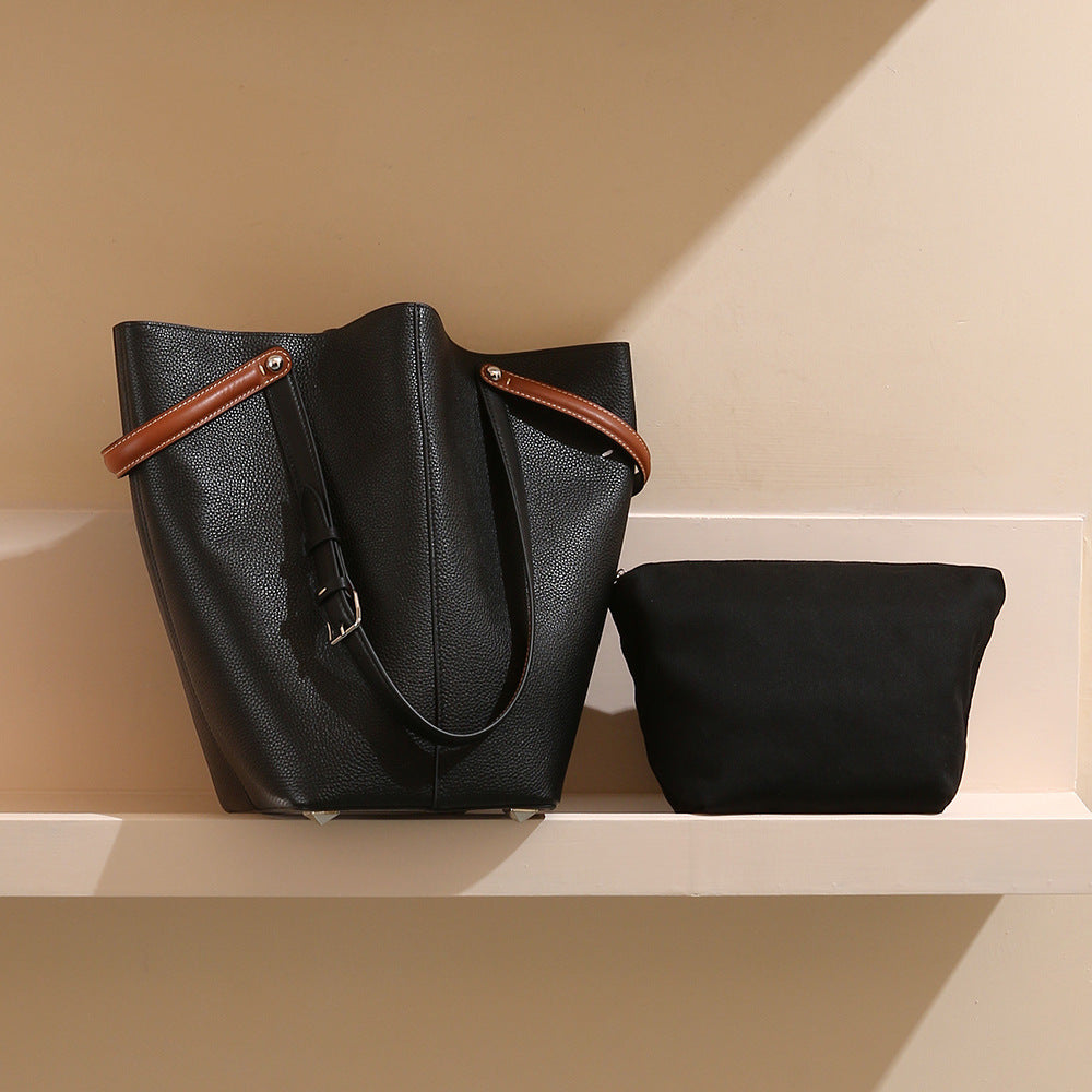 Top-Grain Leather Bucket Bag – Spacious Work Tote & Shoulder Bag for Women-Handbags-Black-17*17*31cm-Free Shipping Leatheretro