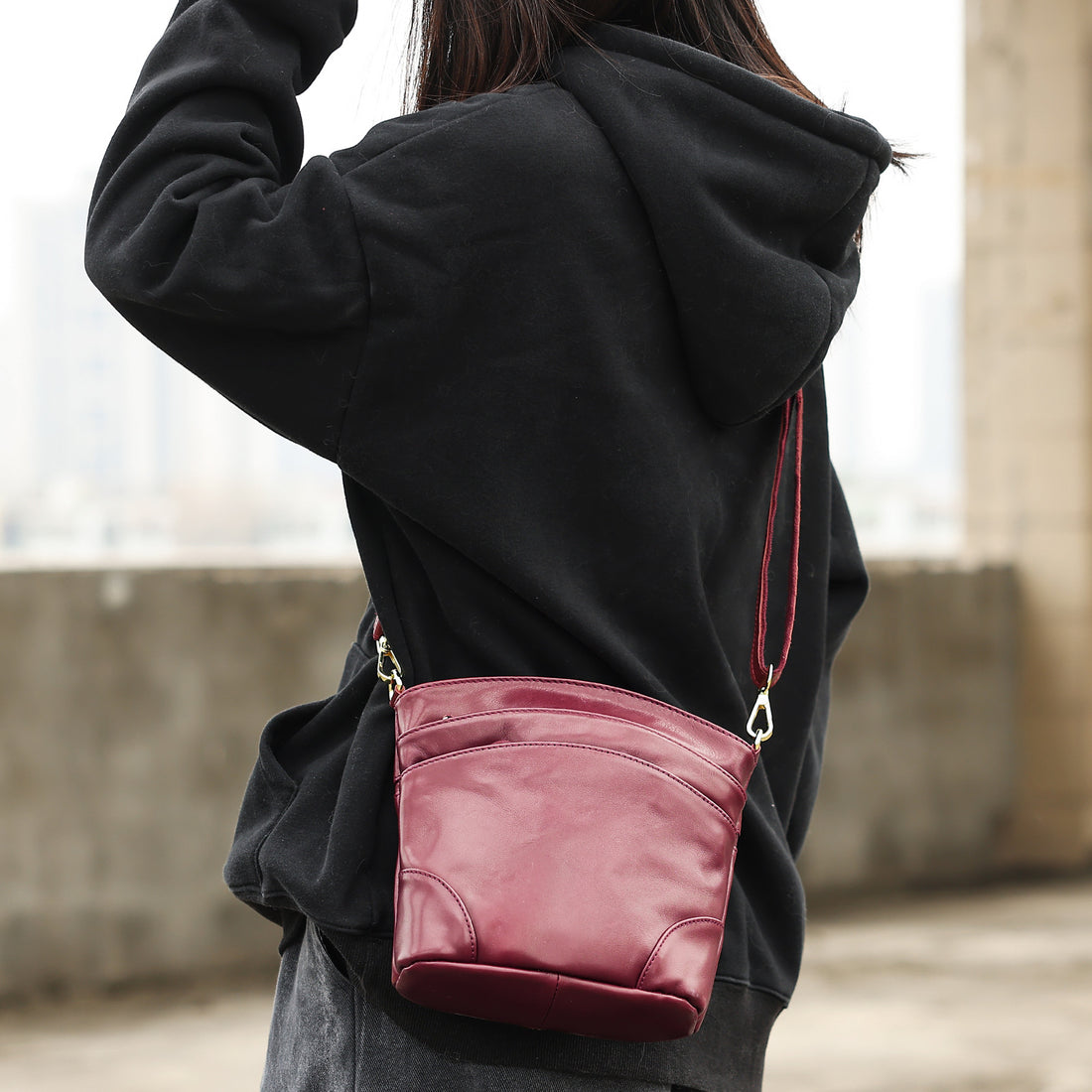 First-layer cowhide shoulder bag, soft cowhide bag, large-capacity genuine leather women's bucket bag.-Handbags-black-19.5cm*9.5cm*21cm-Free Shipping Leatheretro