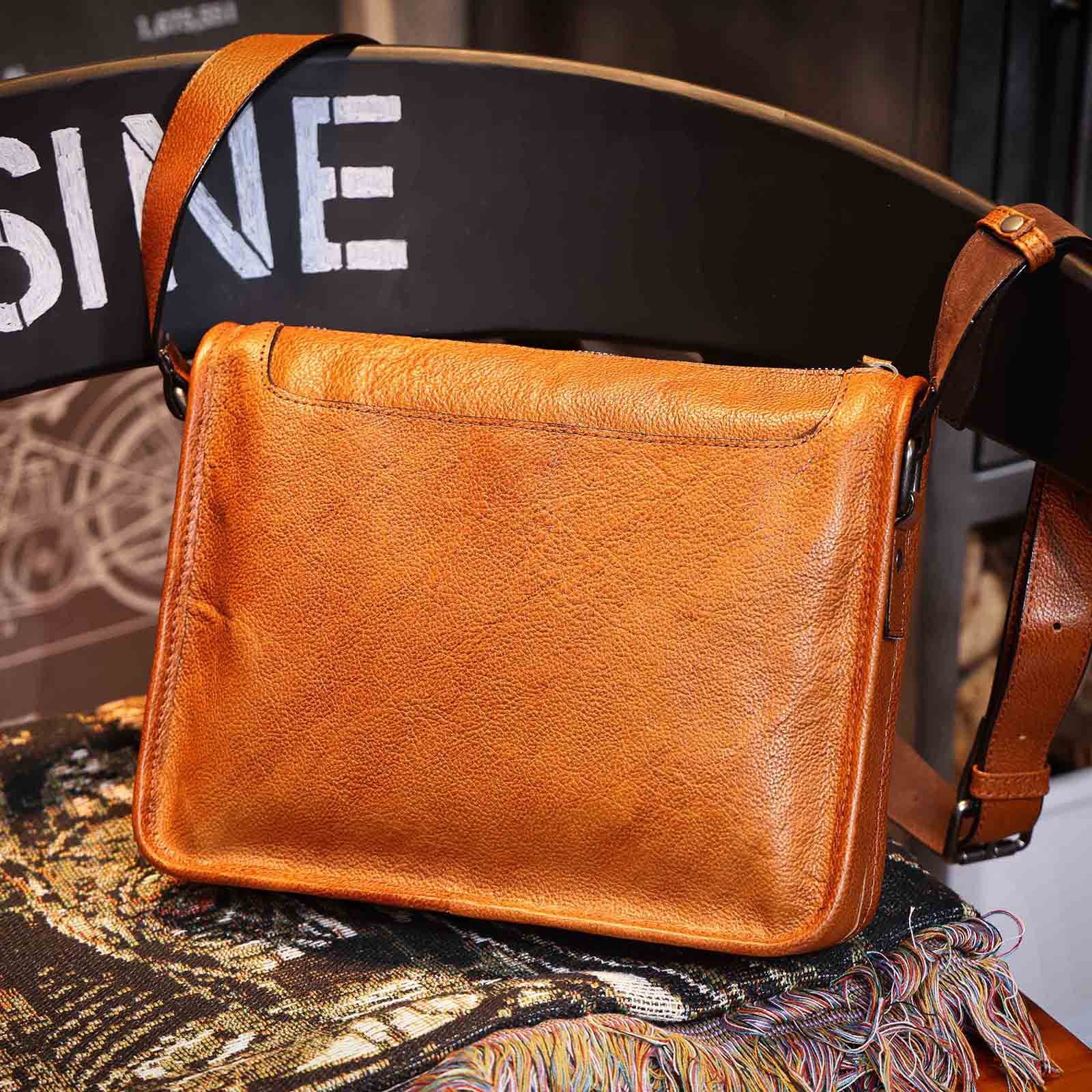 Men's Vintage Messenger Bag - Handmade Full-Grain Vegetable-Tanned Leather Messenger Bag-Messenger Bags-Coffee-Free Shipping Leatheretro