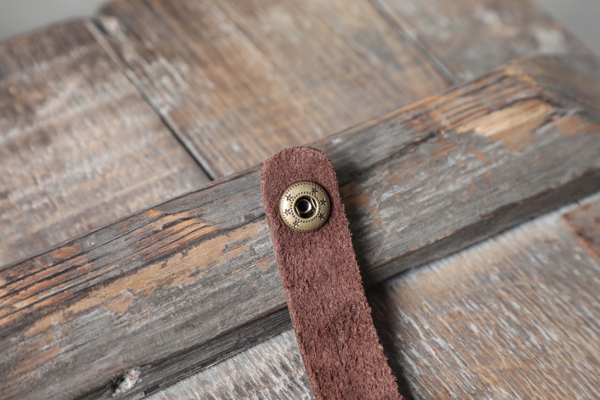 6pcs/set Handmade Vintage Leather Keychain & Car Key Case Set-Keychains-Random-Free Shipping Leatheretro