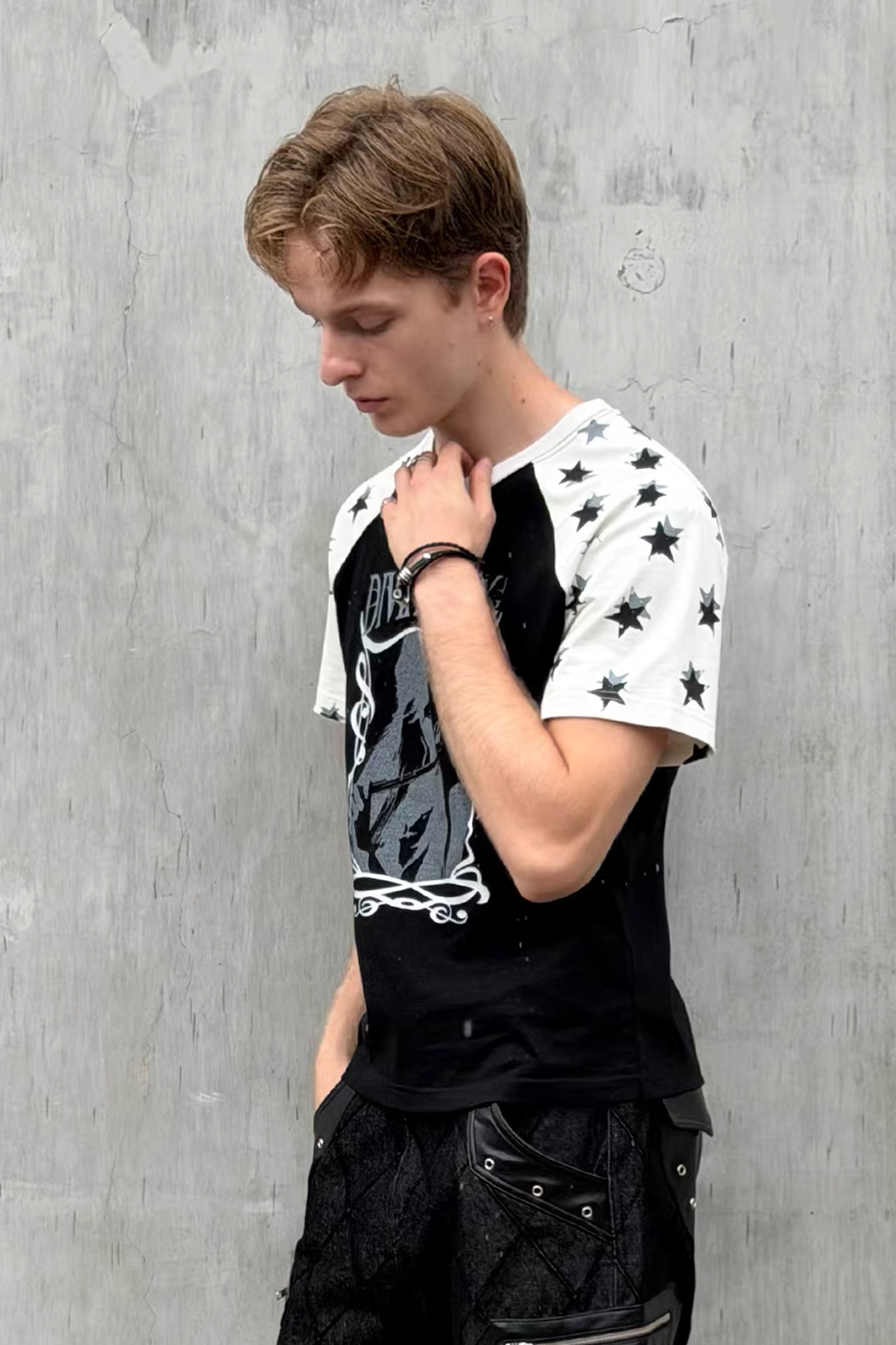 ESAIAS Contrast Star Glitter Graphic T-Shirt-T Shirt-S-Free Shipping Leatheretro