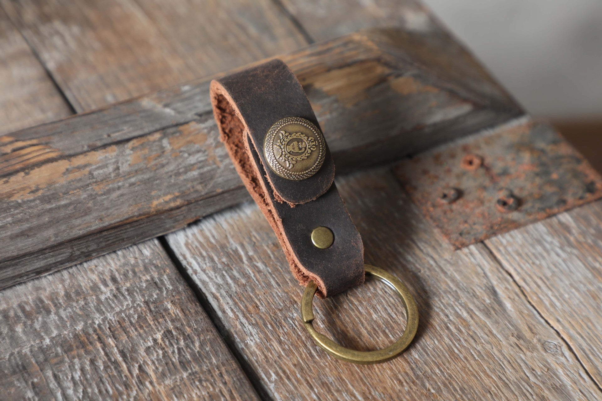 6pcs/set Handmade Vintage Leather Keychain & Car Key Case Set-Keychains-Random-Free Shipping Leatheretro