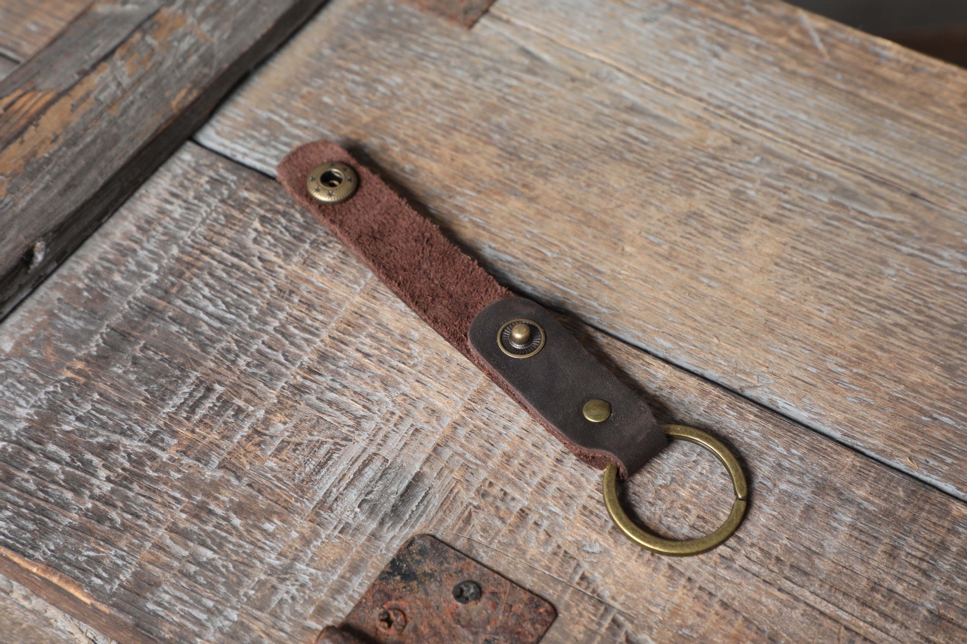 6pcs/set Handmade Vintage Leather Keychain & Car Key Case Set-Keychains-Random-Free Shipping Leatheretro