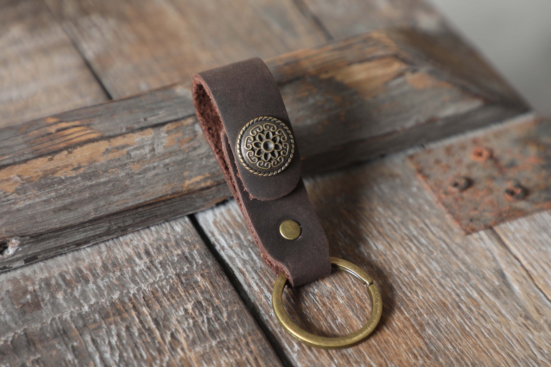 6pcs/set Handmade Vintage Leather Keychain & Car Key Case Set-Keychains-Random-Free Shipping Leatheretro