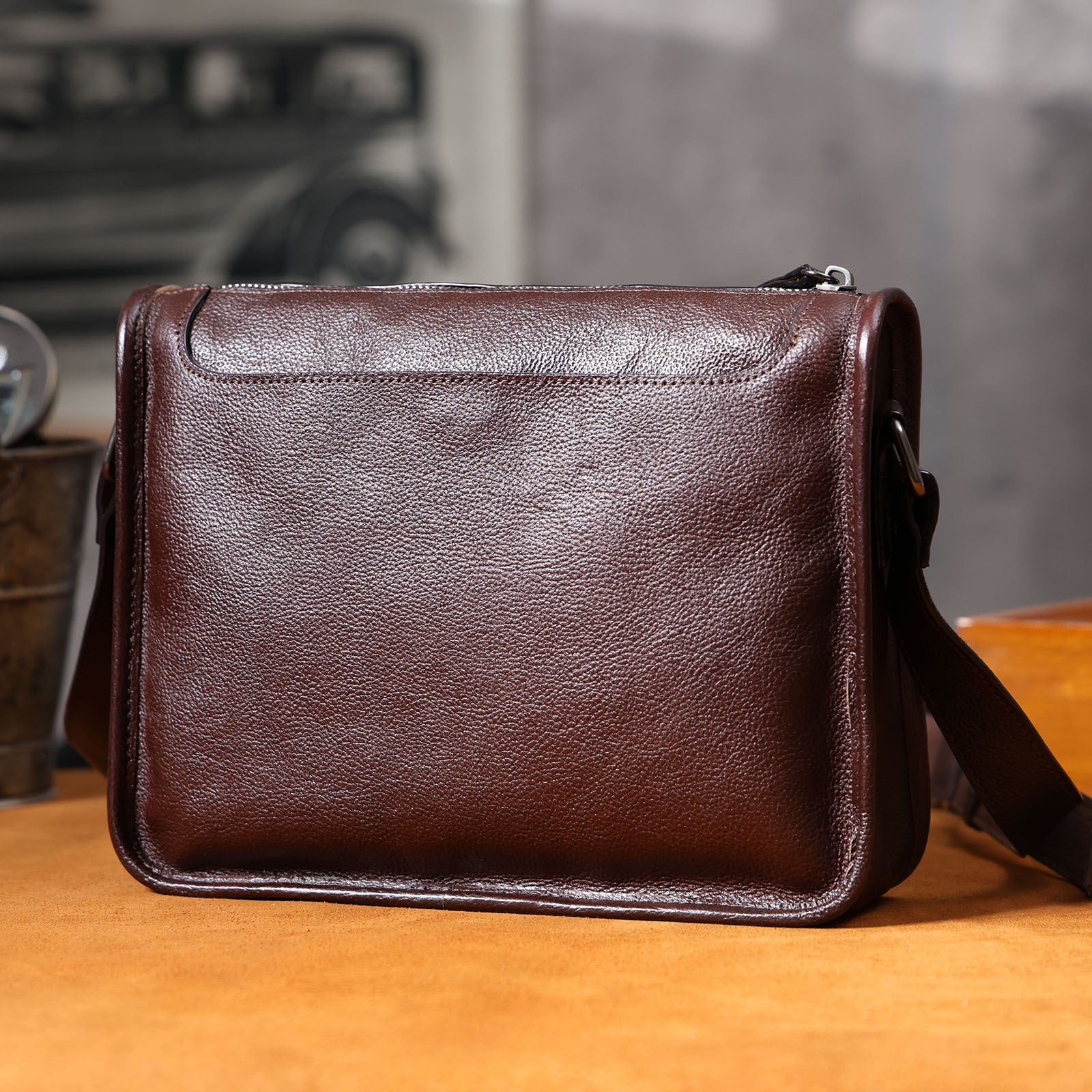 Men's Vintage Messenger Bag - Handmade Full-Grain Vegetable-Tanned Leather Messenger Bag-Messenger Bags-Coffee-Free Shipping Leatheretro