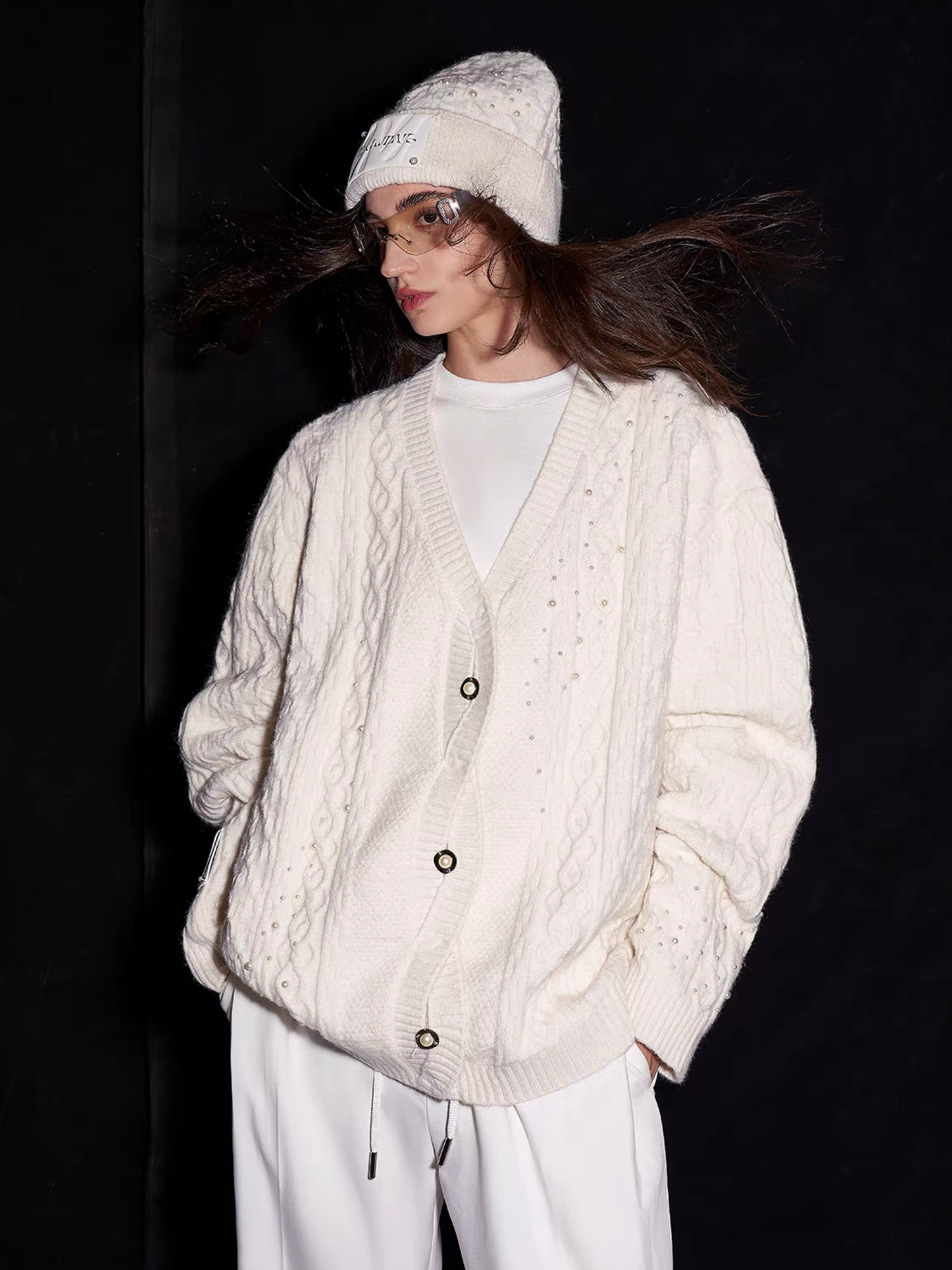 TIWILLTANG Pearl-Embellished Cable Knit Cardigan