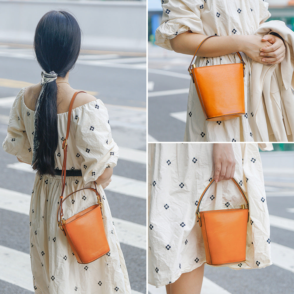 Vegetable-Tanned Leather Bag, Phone Bags-Handbags-Black-Free Shipping Leatheretro