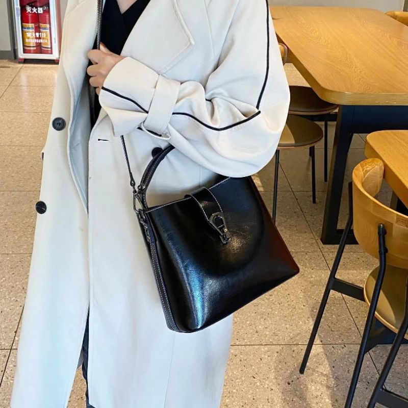 Real Oil Wax Leather Bucket Bag-Handbags-Black-Free Shipping Leatheretro