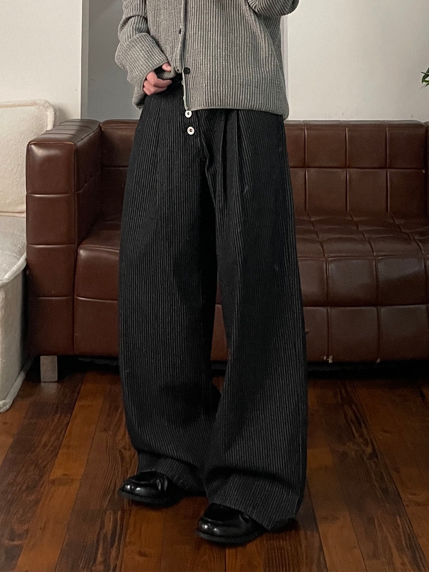 OKAYTHXBYE Classic Pleated Wide-Leg Jeans-Jeans-S-Black-Free Shipping Leatheretro