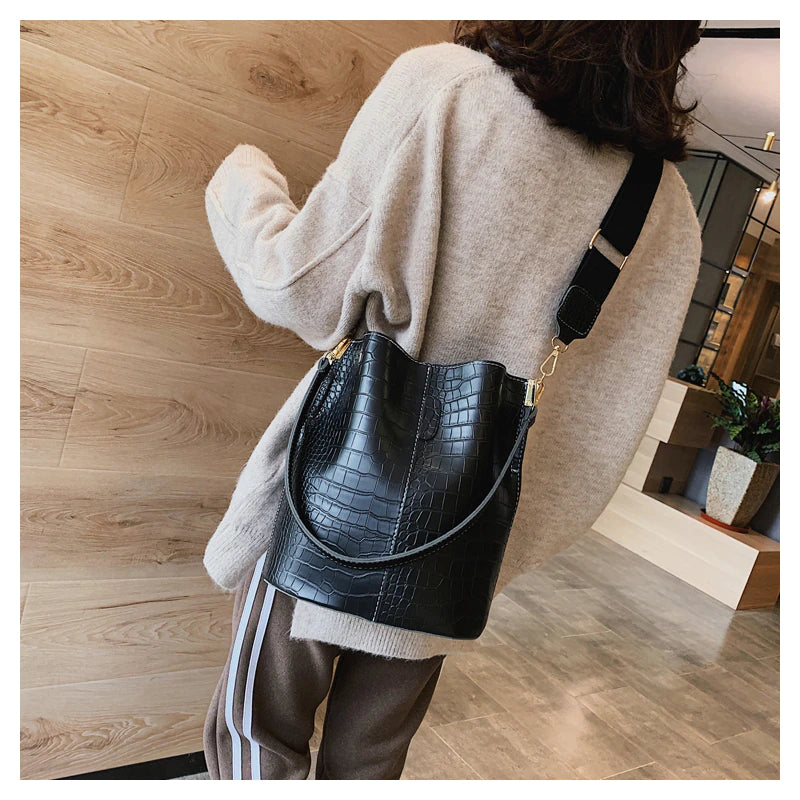 Women Shoulder Crocodile Crossbody Bag-Handbags-Auburn-Free Shipping Leatheretro