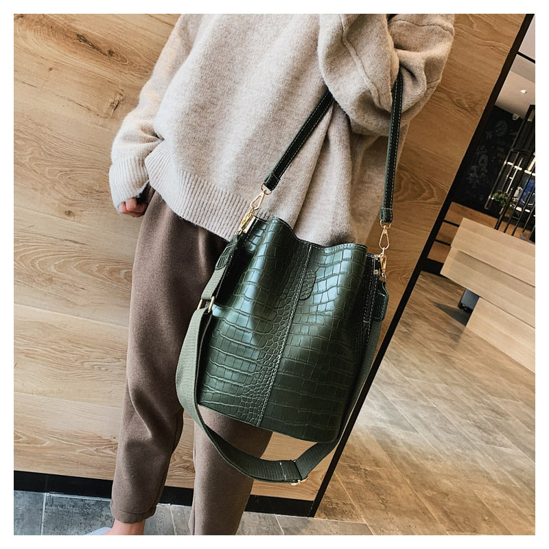 Women Shoulder Crocodile Crossbody Bag-Handbags-Auburn-Free Shipping Leatheretro