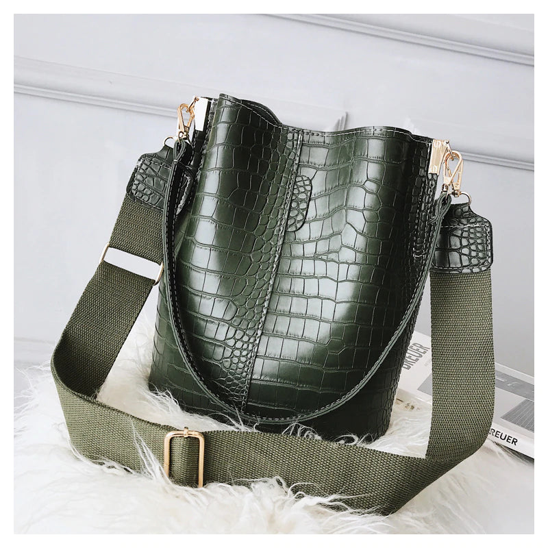 Women Shoulder Crocodile Crossbody Bag-Handbags-Auburn-Free Shipping Leatheretro