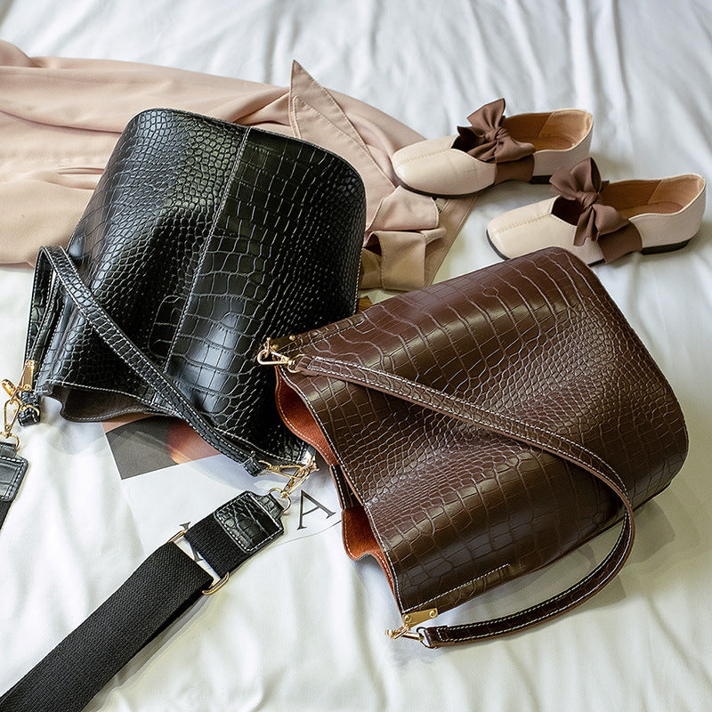 Women Shoulder Crocodile Crossbody Bag-Handbags-Auburn-Free Shipping Leatheretro