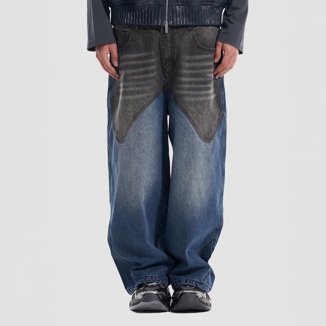 VANN VALRENCE Contrast Faded-Wash Paneled Jeans-Jeans-S-Free Shipping Leatheretro
