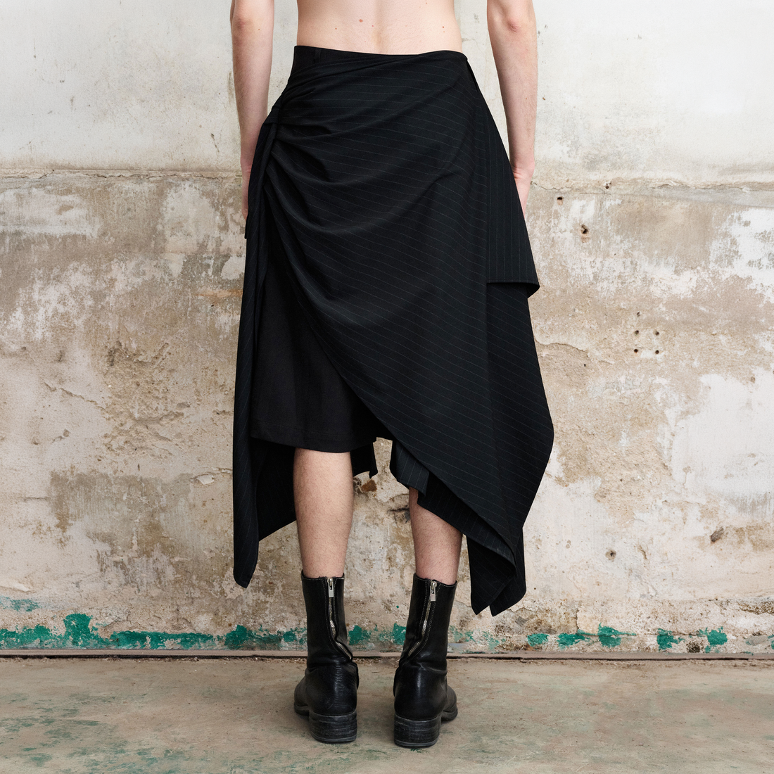 ILNya Nieternite Nifutur Asymmetric Draped Panel Pinstripe Skort Shorts-Shorts-S (0)-Free Shipping Leatheretro