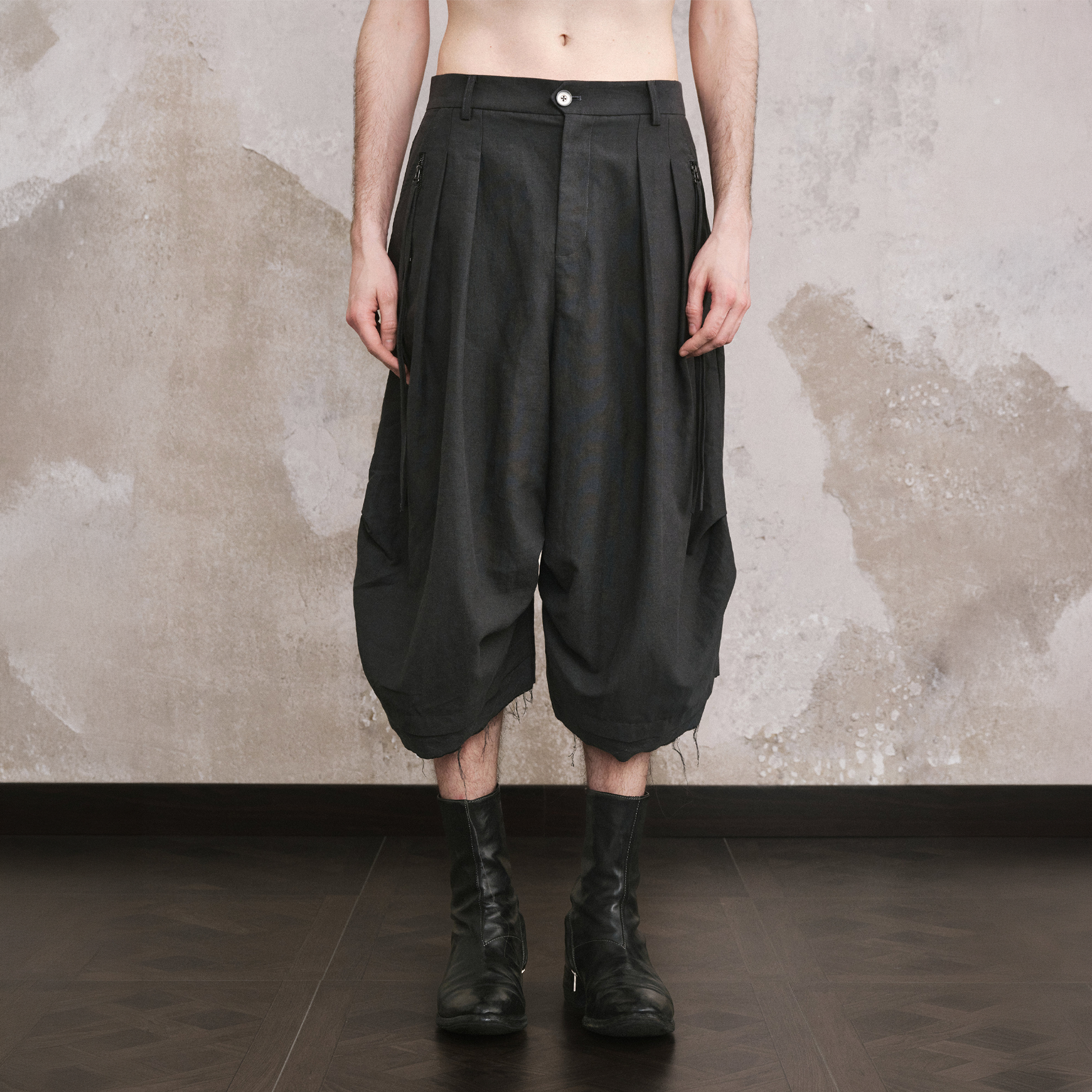 ILNya Nieternite Nifutur Pleated Raw Edge Curved Shorts-Shorts-S (0) / 28"-Free Shipping Leatheretro