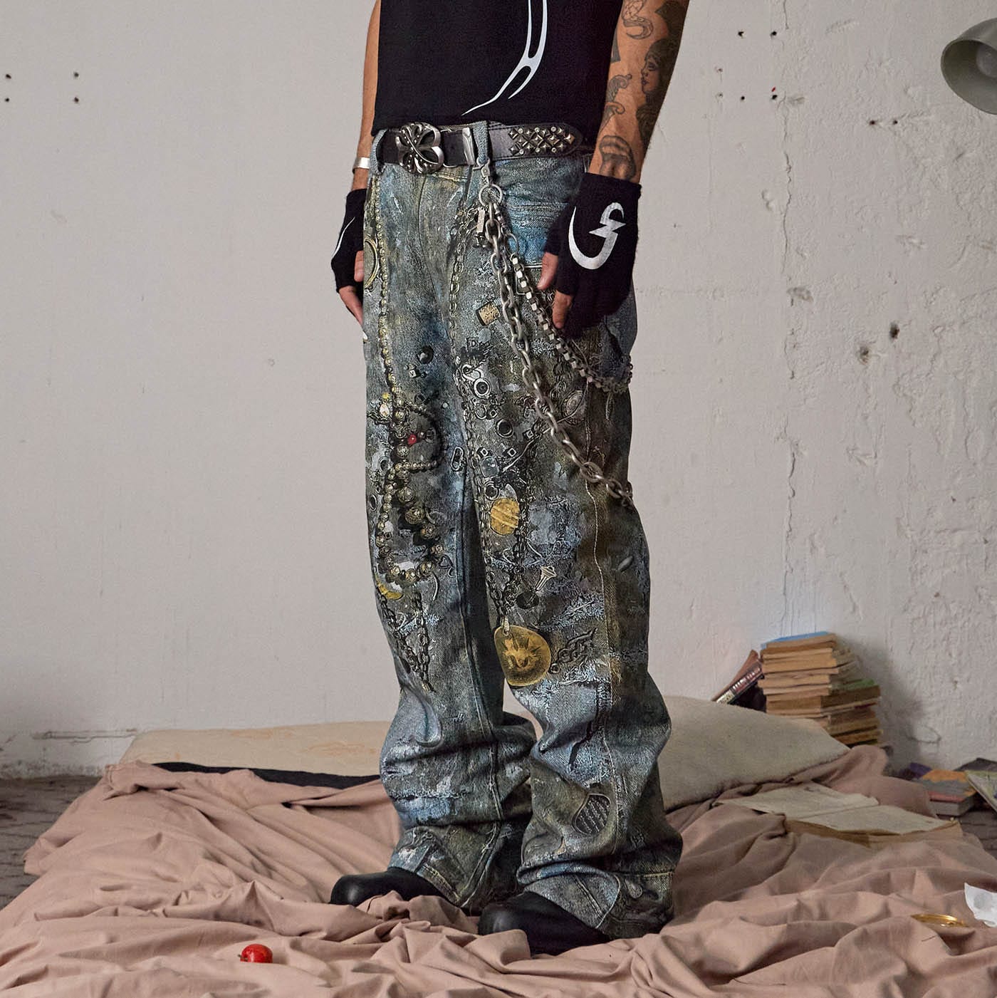 DND4DES Gems&Metals Rotten Distressed Flared Jeans-Jeans-XS-Free Shipping Leatheretro