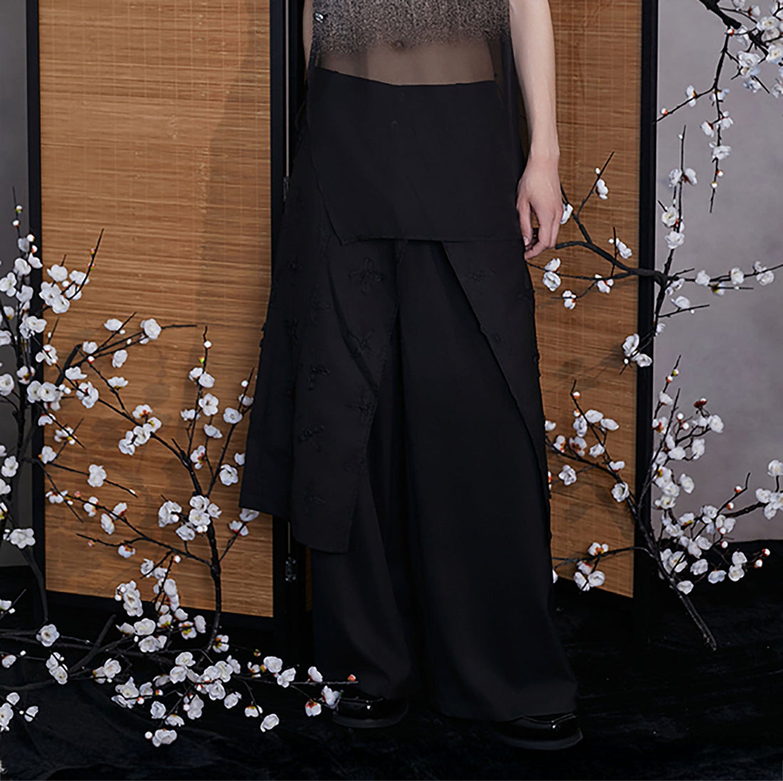 JIECHI Asymmetrical Bow Embroidery Slit Skort-Shorts-M-Free Shipping Leatheretro
