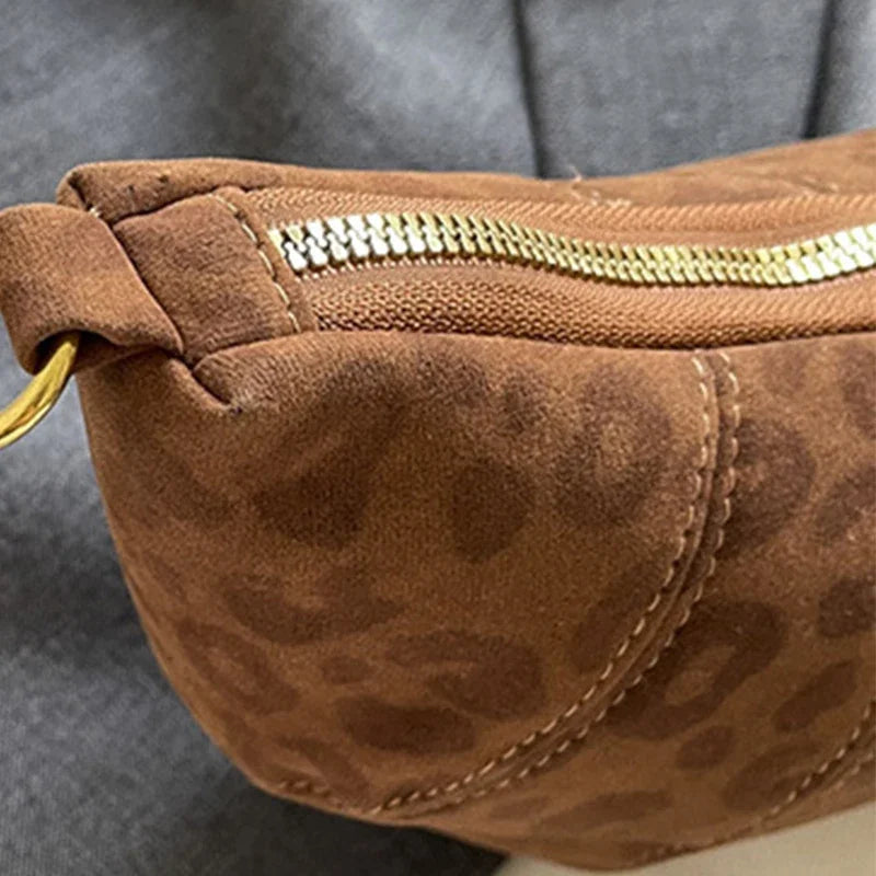 Dumpling-shaped Croissant Shoulder Bag - Texture Versatile Velvet Zipper Handbag-Shoulder Bag-Brown-Free Shipping Leatheretro