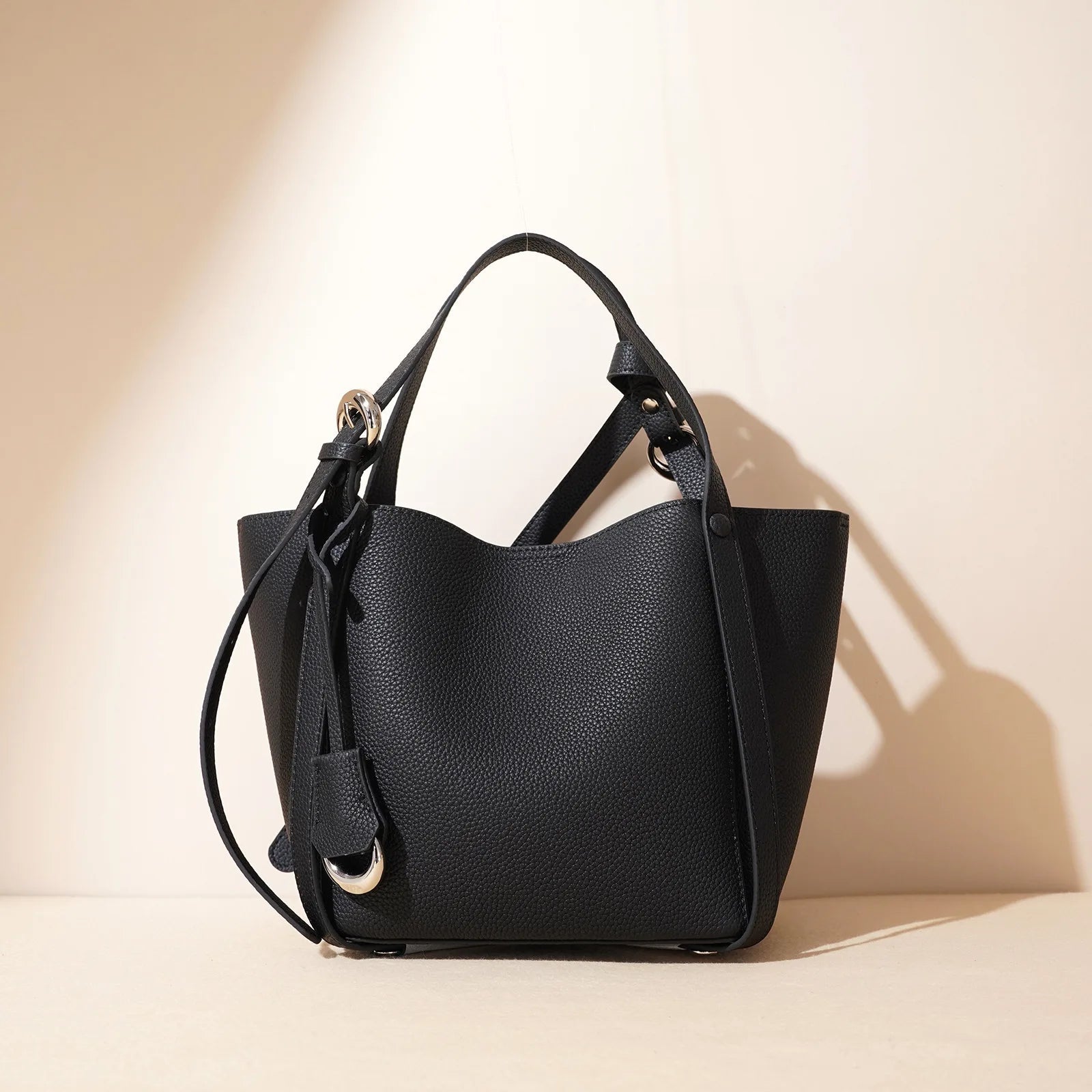 Genuine Leather Large Capacity Women's Bucket Handbag-Handbags-Black-Free Shipping Leatheretro