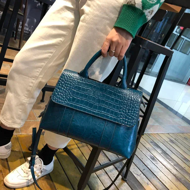 Women's Cowhide Leather Crossbody Bag - Retro Large Capacity Handbag-Handbags-Blue-Free Shipping Leatheretro