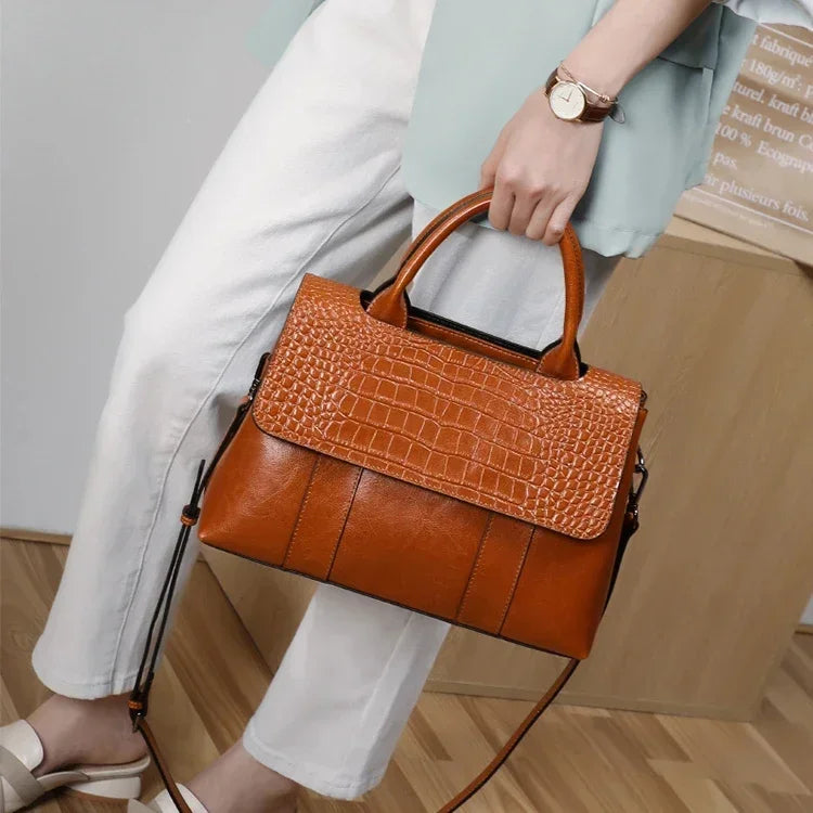 Women's Cowhide Leather Crossbody Bag - Retro Large Capacity Handbag-Handbags-Brown-Free Shipping Leatheretro