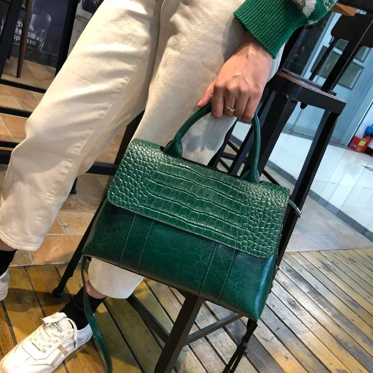 Women's Cowhide Leather Crossbody Bag - Retro Large Capacity Handbag-Handbags-Green-Free Shipping Leatheretro