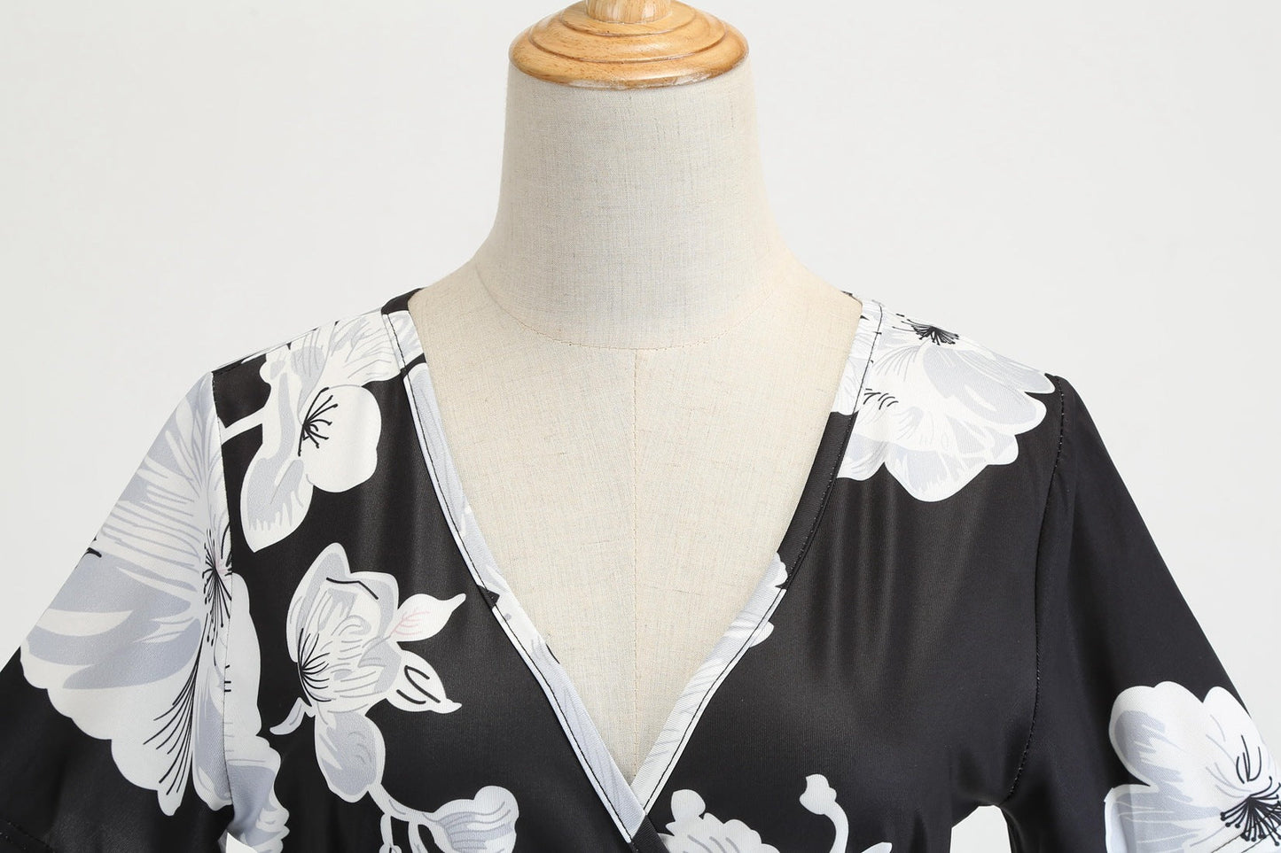 Vintage Deep V Neck Short Sleeves Dresses-Dresses-8115-S-Free Shipping Leatheretro