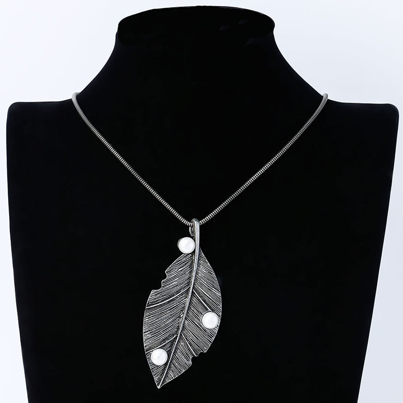 Women Leaf Design Pearl Long Sweater Chains-Chains-The same as picture-Free Shipping Leatheretro